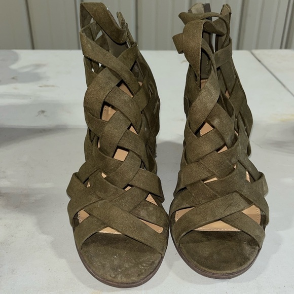 Just fab, size 7.5, olive green - Picture 1 of 3